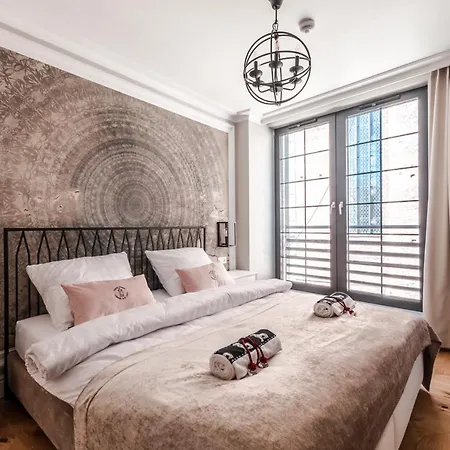 Gotyk House 3* גדנסק