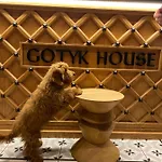 Gotyk House 3*