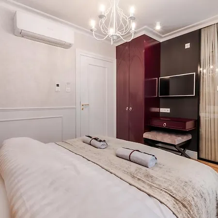 Gotyk House