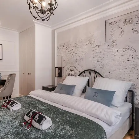 Hotel apartamentowy Gotyk House