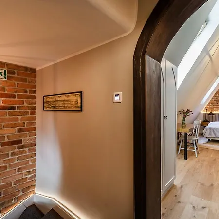 Gotyk House 3*