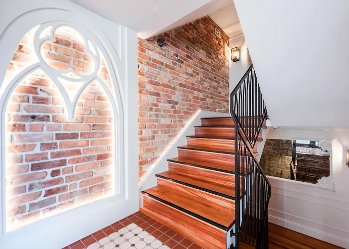 Aparthotel Gotyk House 4*