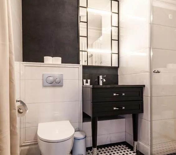 Aparthotel Gotyk House 4*